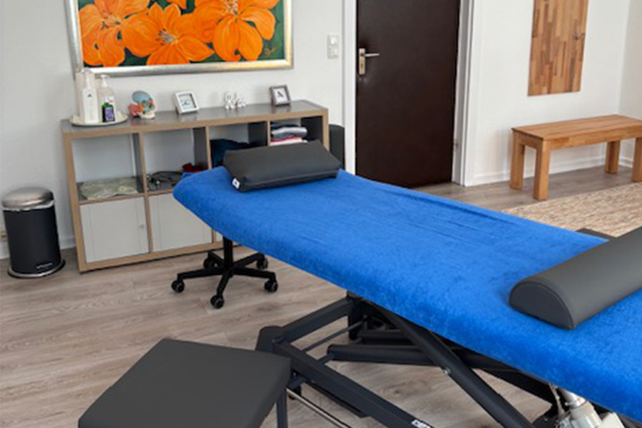 Daniel Tank Ihr Heilpraktiker - Osteopath aus Lübeck - Praxisraum